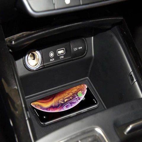 Безпровідна зарядка QI для Kia Sorento 2016-2019 р.в. Прев'ю 3